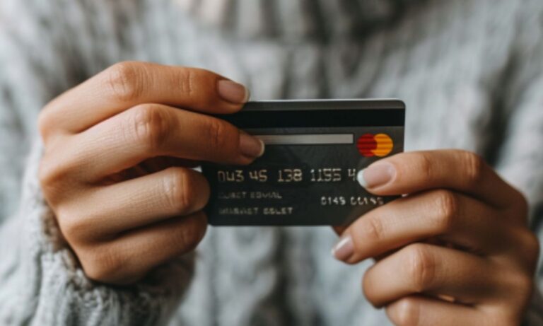 Cómo Pedir un Préstamo sin Tarjeta de Crédito Usando una Cartilla de Ahorros